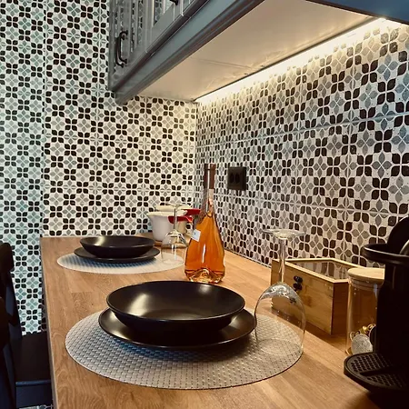 Nerita's Country Apartamento Nea Tirins
